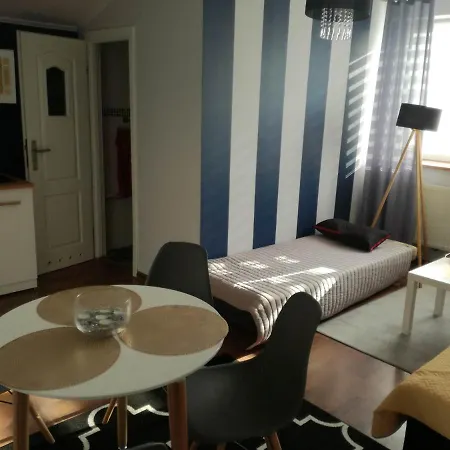 Niezalezne Pietro W Domu Z Widokiem Na Morze *