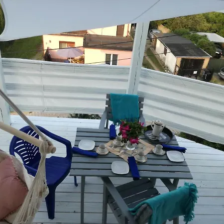 Niezalezne Pietro W Domu Z Widokiem Na Morze