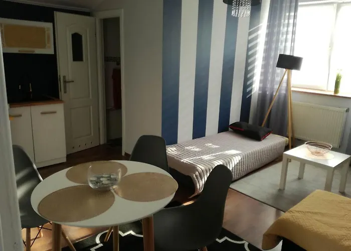 Niezalezne Pietro W Domu Z Widokiem Na Morze *